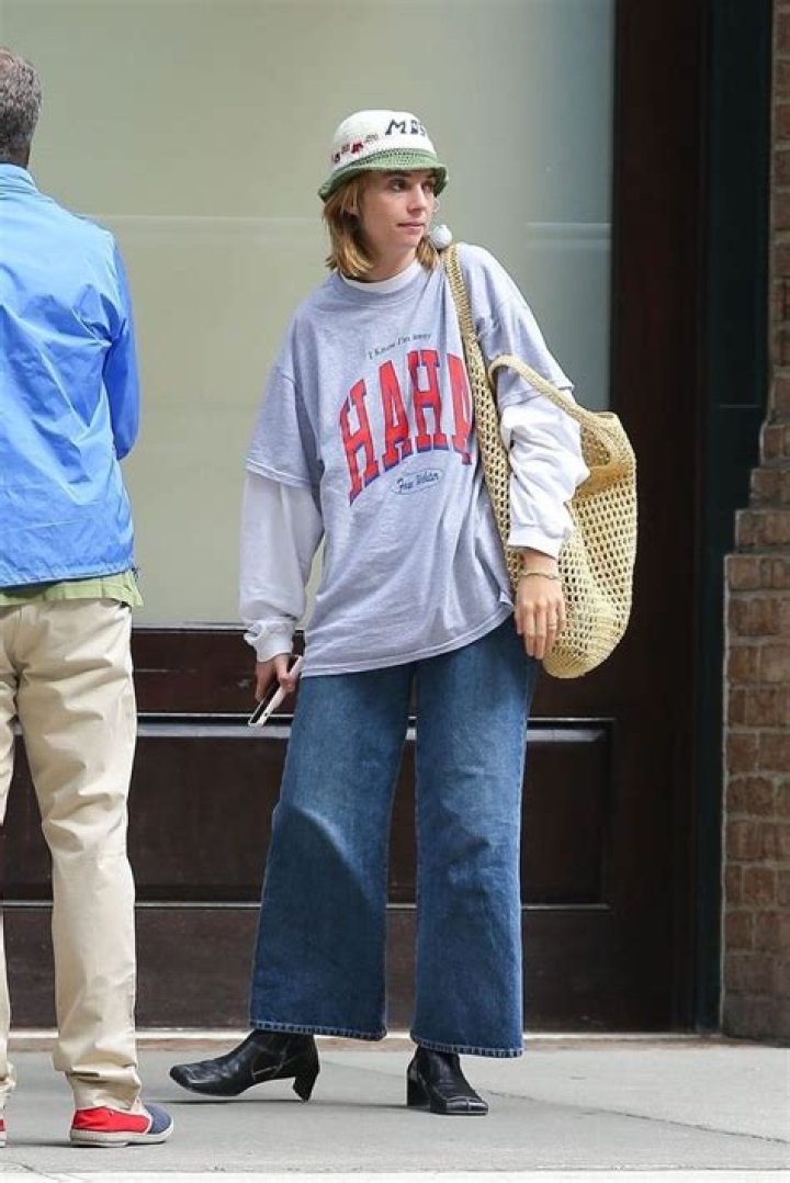 Maya Hawke Style, Clothes, Outfits and Fashion &bull; CelebMafia
