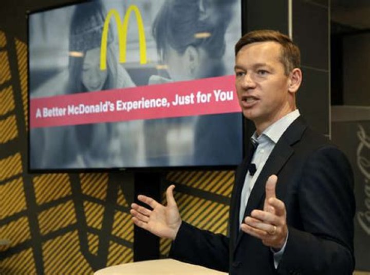 McDonald&rsquo;s CEO Steps Down After Relationship With Employee HuffPost