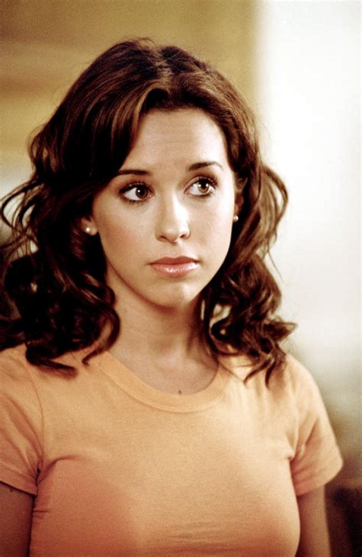 Mean Girls star Lacey Chabert's sister Wendy is dead at 46 as actress