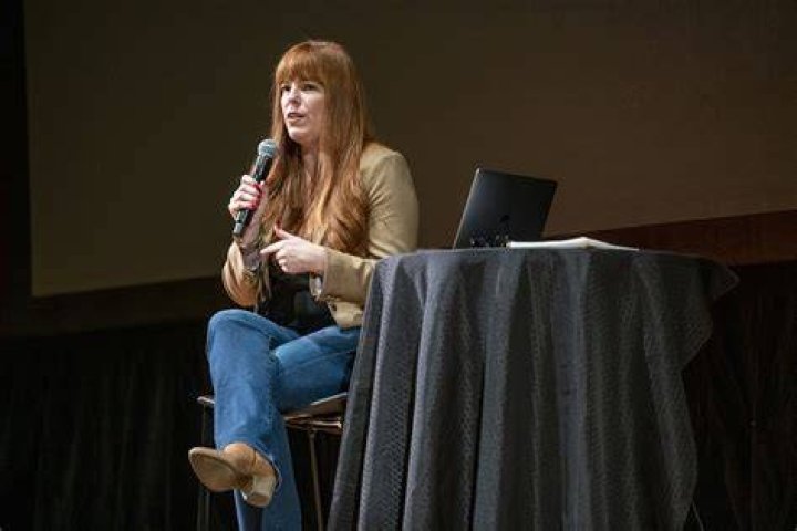 Meet Amy Bruni The Inspirational Paranormal Investigator!