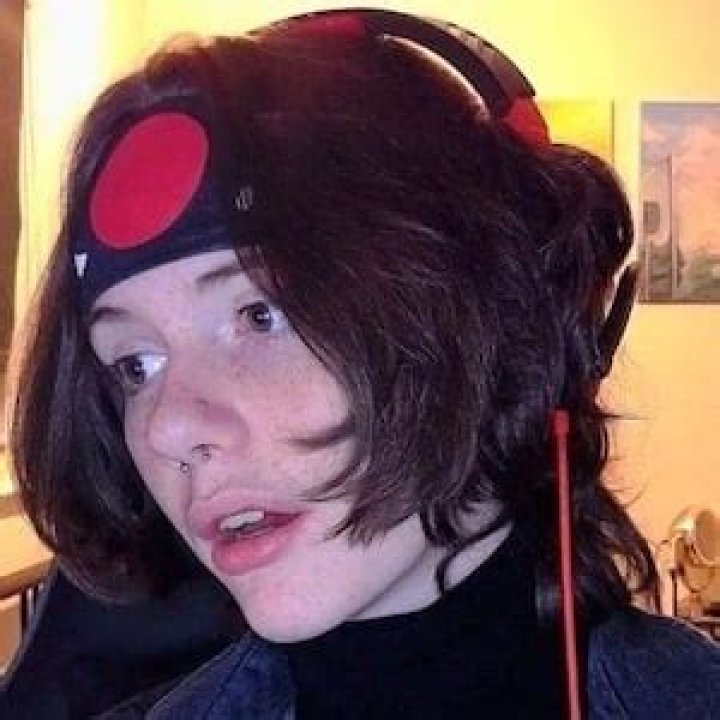 Meet Billzo 19YearOld Twitch and YouTube Sensation Discover Headline