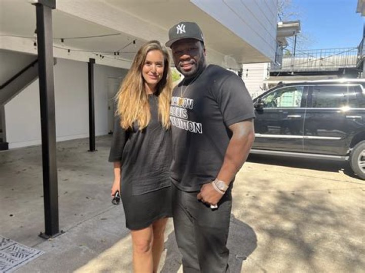 Meet El Chapo & Jeffrey Epstein's 26YearOld Attorney Mariel Col&oacute;n