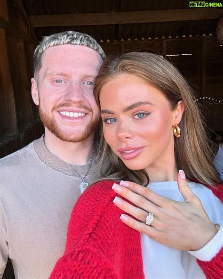 Meet Ethan Payne's girlfriend Faith Louisak as Behzinga announces baby