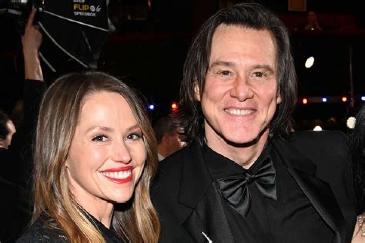 Meet Jim Carrey&rsquo;s 32YearOld Daughter Jane Carrey Who Became a Singer