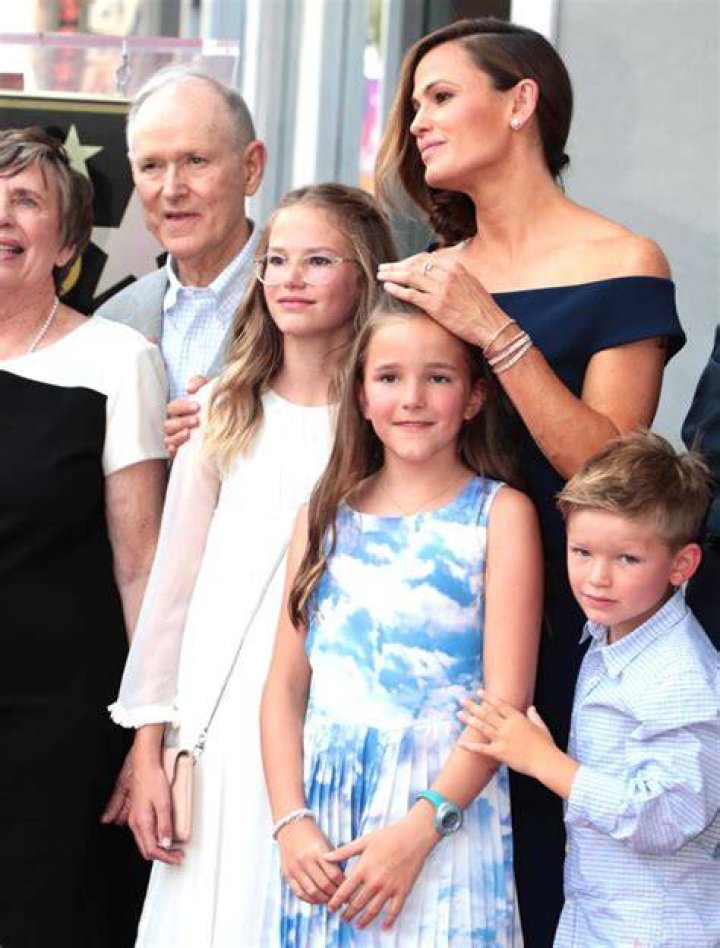 Meet Julia Garners Parents: A Closer Look ·
