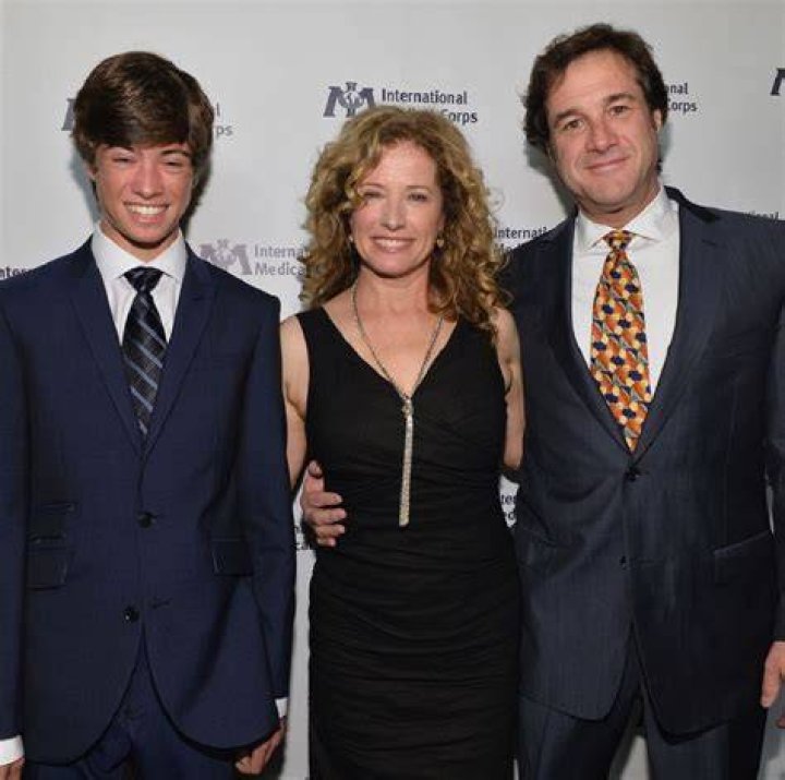 Meet Nancy Travis Kids Benjamin And Jeremy Fried Husband