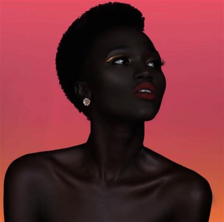 Meet the Sudanese model taking down skinshamers one Instagram at a time