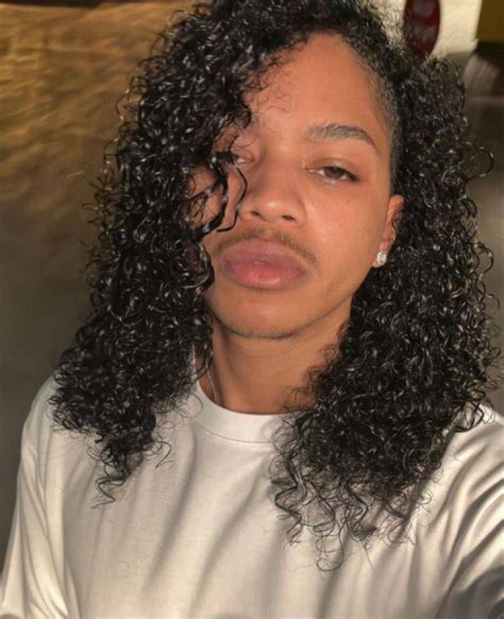 Meet Trinidad Cardona, an 18YearOld Singer Who Won Over Millions of