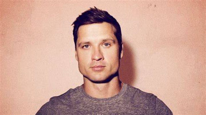Meet Walker Hayes The Insanely Talented NotSo About to Take