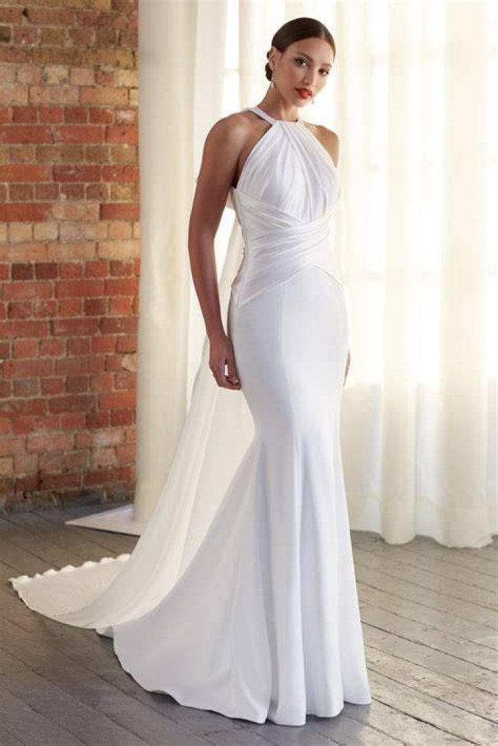 Megan L&eacute;a Mari&eacute;e Bridal