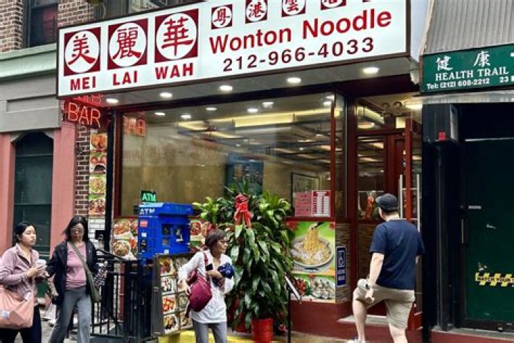 Mei Lai Wah Team Relaunches a 45YearOld Chinatown Noodle Shop Eater NY