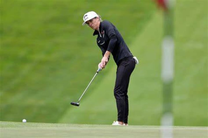 Mel Reid shoots 4 under 67 for early lead at US Womens Open LPGA