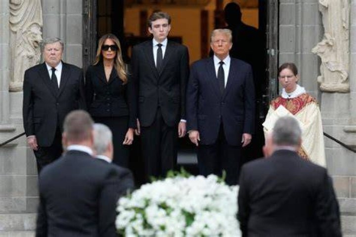 Melania Trump remembers her mother as 'ray of light'