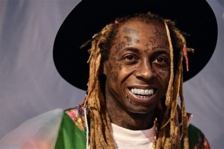 Melhores m&uacute;sicas do Lil Wayne conhe&ccedil;a 10 sucessos do astro do rap