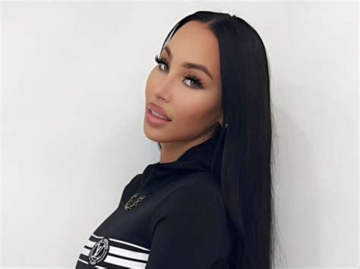 Melissa Blakesley is famous as Larry Fitzgerald's girlfriend and shares