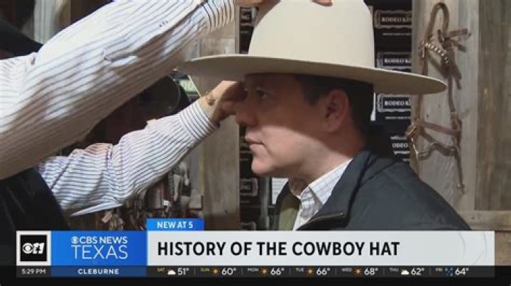 men in cowboy hats Timothy Olyphant as Raylan Givens & Matt