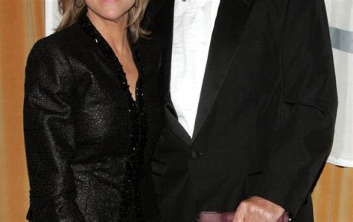 Meredith Vieira Tweets About "Scary Weekend" Spent in Hospital After