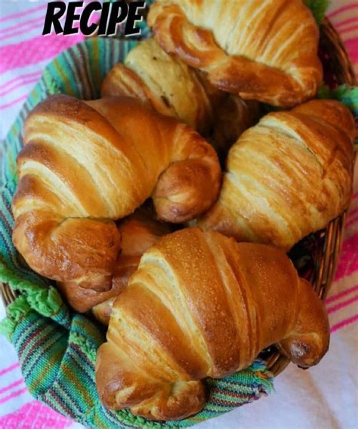 Mexican Croissant Recipe (Cuernitos Pan Dulce) Cilantro Parsley