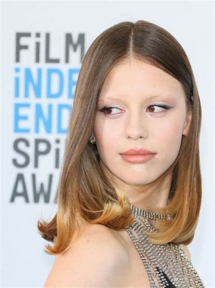 Mia Goth to the 2019 Independent Spirit Awards. Bleached eyebrows