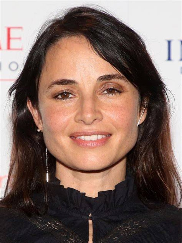 M&iacute;a Maestro Biography, Wiki, Age, Height, Family, Education, Career