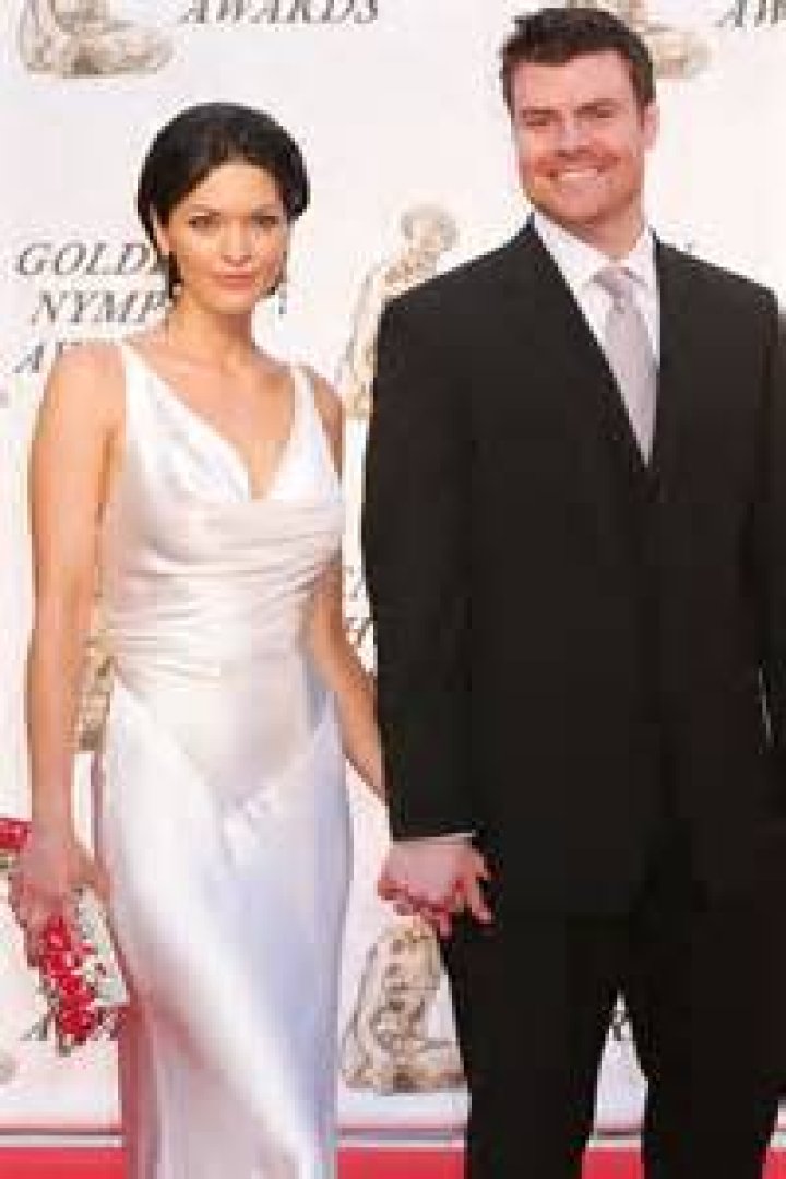 Michael Roberts And Wife Alana de la Garza's Married Life, Are They Happy Together? Children?