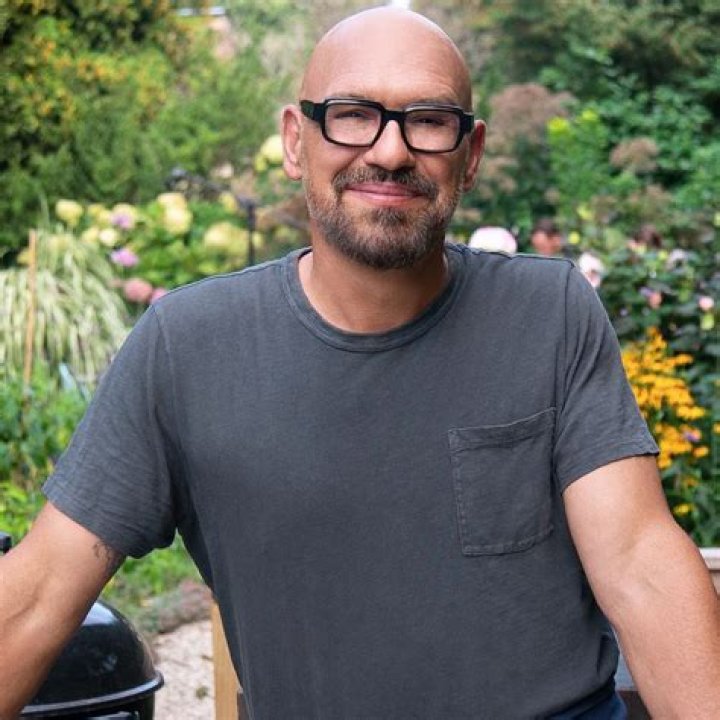 Michael Symon's wife, Liz Shanahan Wiki/Bio, Age, Career, Net Worth