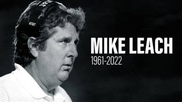 Mike Leach, who made the Air Raid mainstream, dies at 61