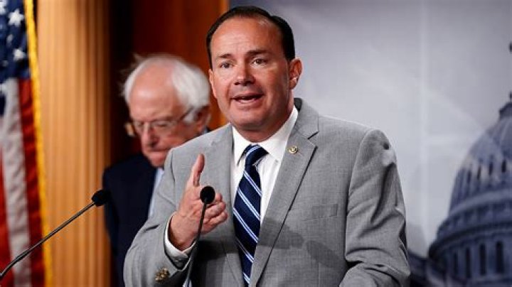 Mike Lee holds commanding lead over GOP challengers in new Utah poll