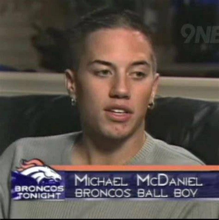 Mike McDaniel How the drop of a hat led to landing Dolphins gig