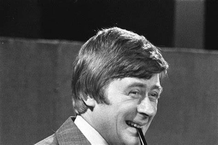 Mike Yarwood death TV comedian and impersonator dies aged 82 The