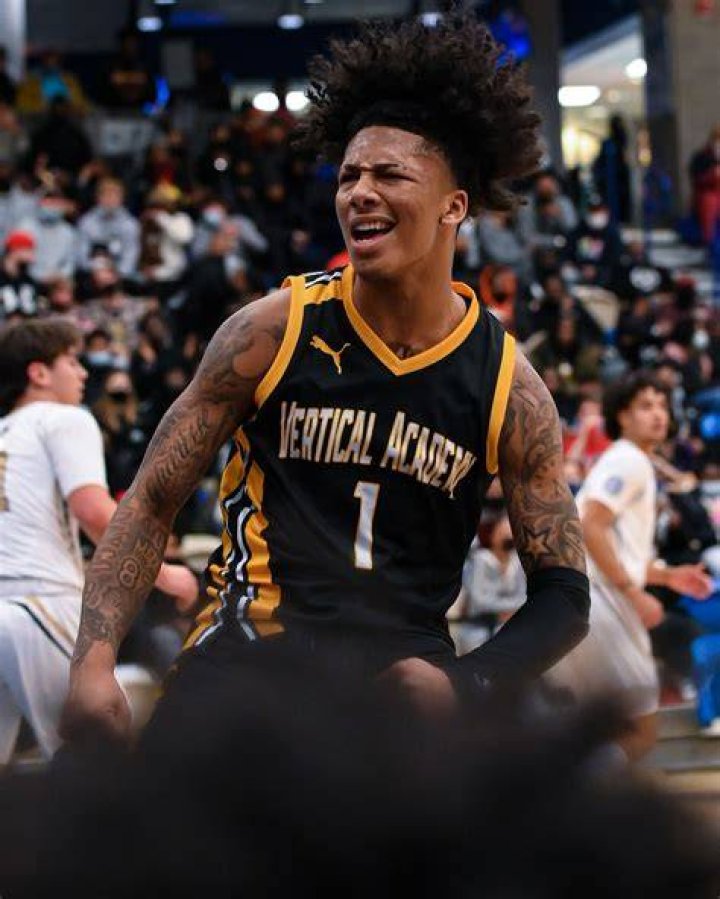 Mikey Williams (Basketball Player) - Age, Birthday, Bio, Facts, Family, Net Worth, Height & More