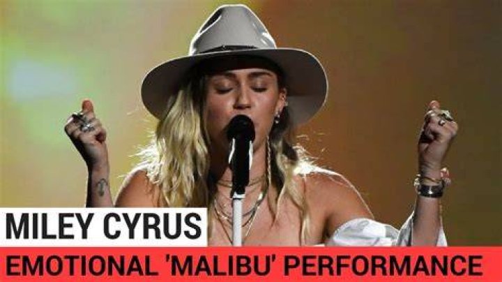 Miley Cyrus Breaks Down Crying Over Taylor Hawkins' Death in Emotional