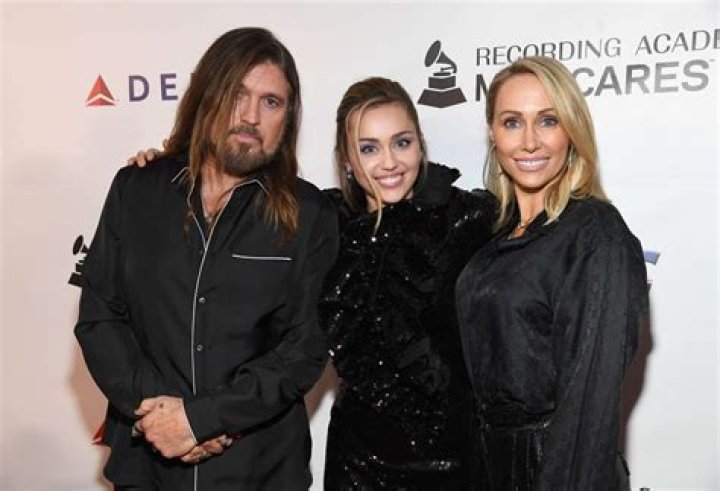 Miley Cyrus Parents: Billy Ray Cyrus and Tish Cyrus