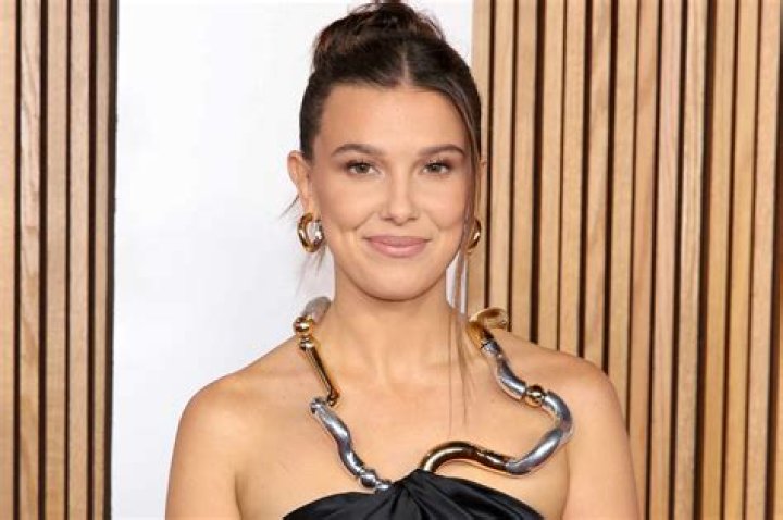 Millie Bobby Brown Bobby brown, Millie bobby brown, Millie