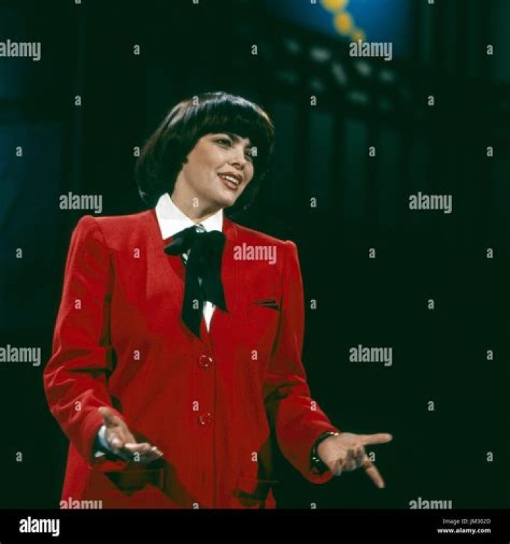 Mireille Mathieu High Resolution Stock Photography and Images Alamy