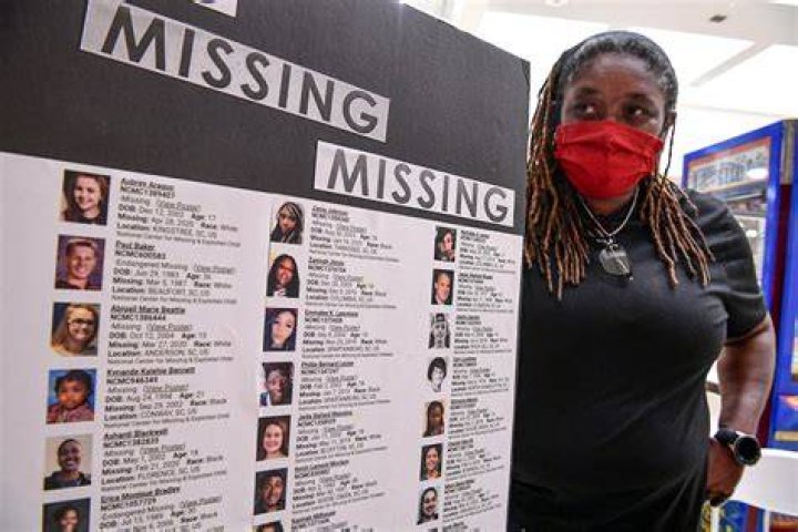 Missing womans mum addresses suspects ·