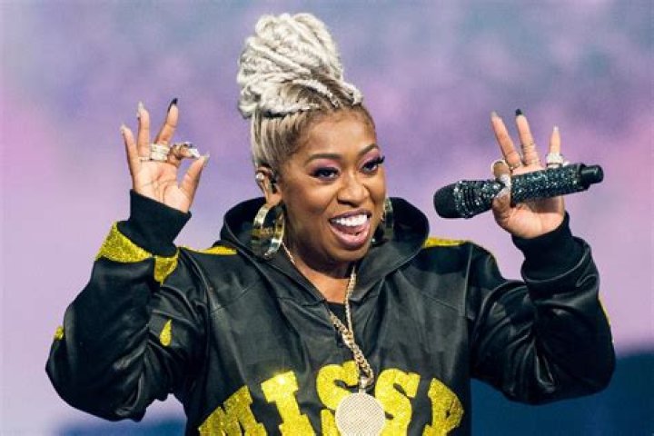 Missy Elliott sends bride 1,300 for her dream wedding dress