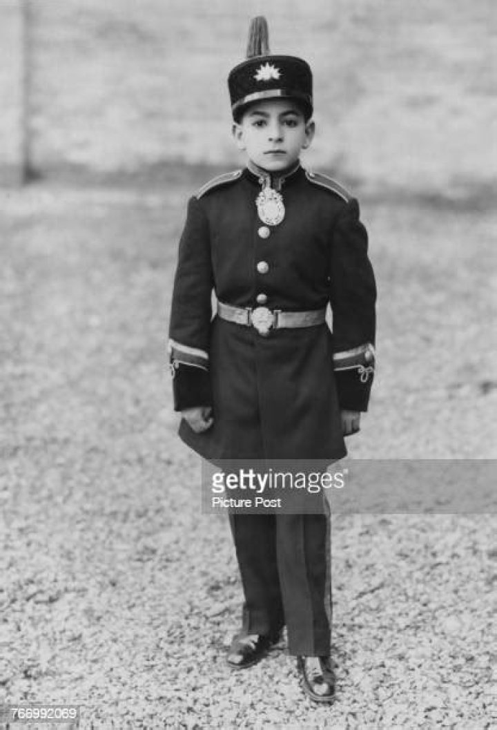 Mohammad Reza Pahlavi Biography Childhood, Life Achievements & Timeline