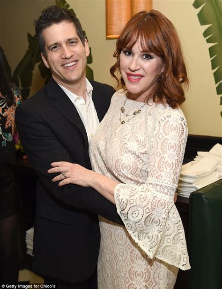Molly Ringwald is a wonder in white patterned mini dress in NYC gala