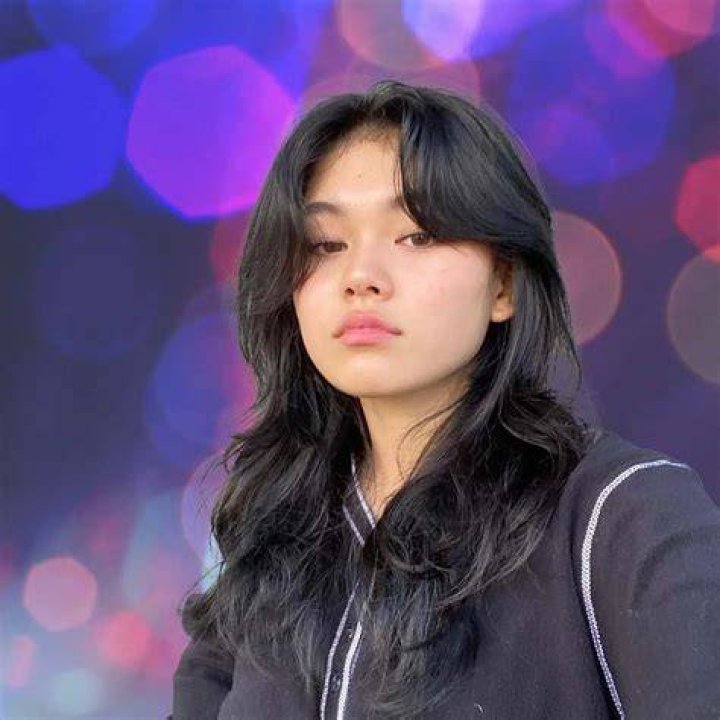 Momona Tamada Age, Bio, Birthday, Family, Net Worth National Today