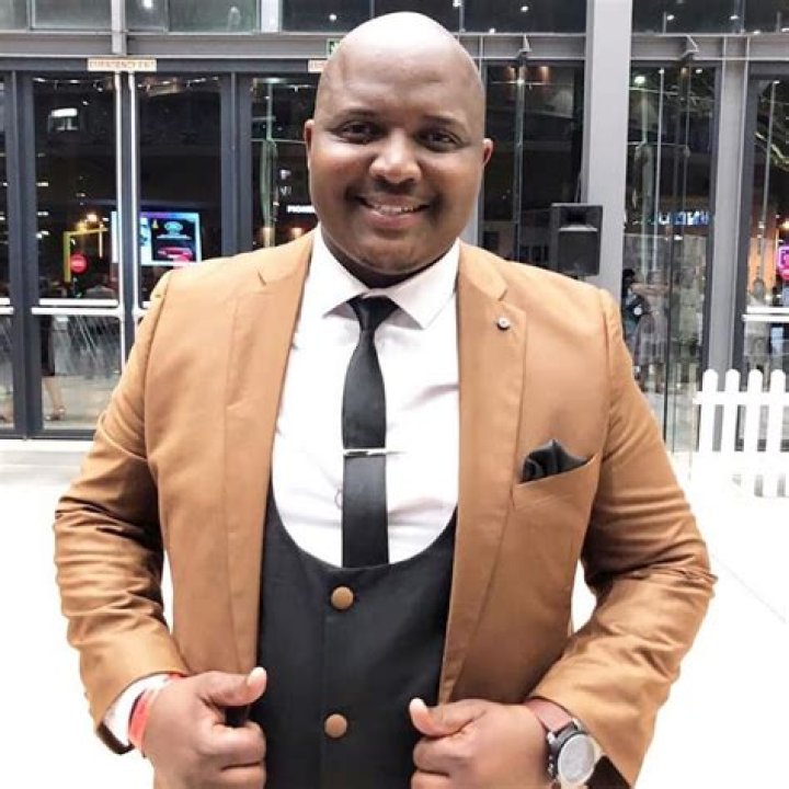 Mondli Mzizi YouTube