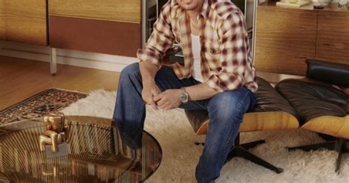 my new plaid pants Josh O'Connor Five Times