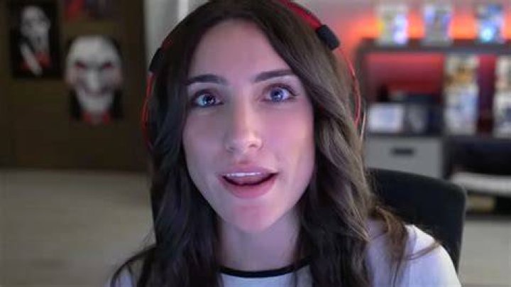 Nadia Amine banned from Twitch, called out by Call of Duty fans WIN.gg