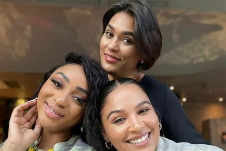Nadia Nakai&rsquo;s lunch date with AKA&rsquo;s mom Bona Magazine