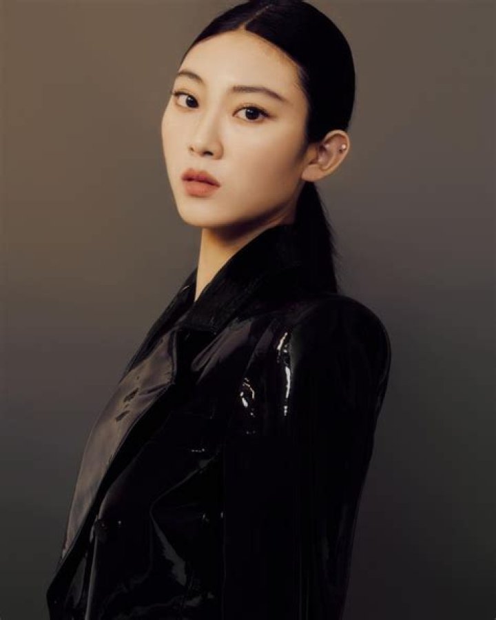 Nadine Lee From 'Singles Inferno' Age, Job, Instagram & What To Know