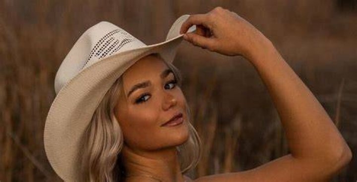 Naked Truth About Katie Sigmond Age, Boyfriend, Measurements