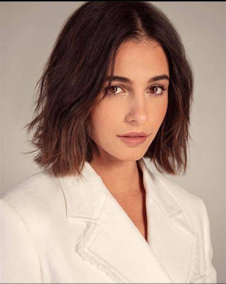 Naomi Scott Scrolller