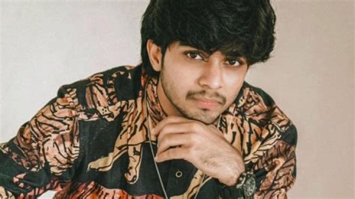 Naslen K Gafoor Biography, Age, Family & Movies MixIndia
