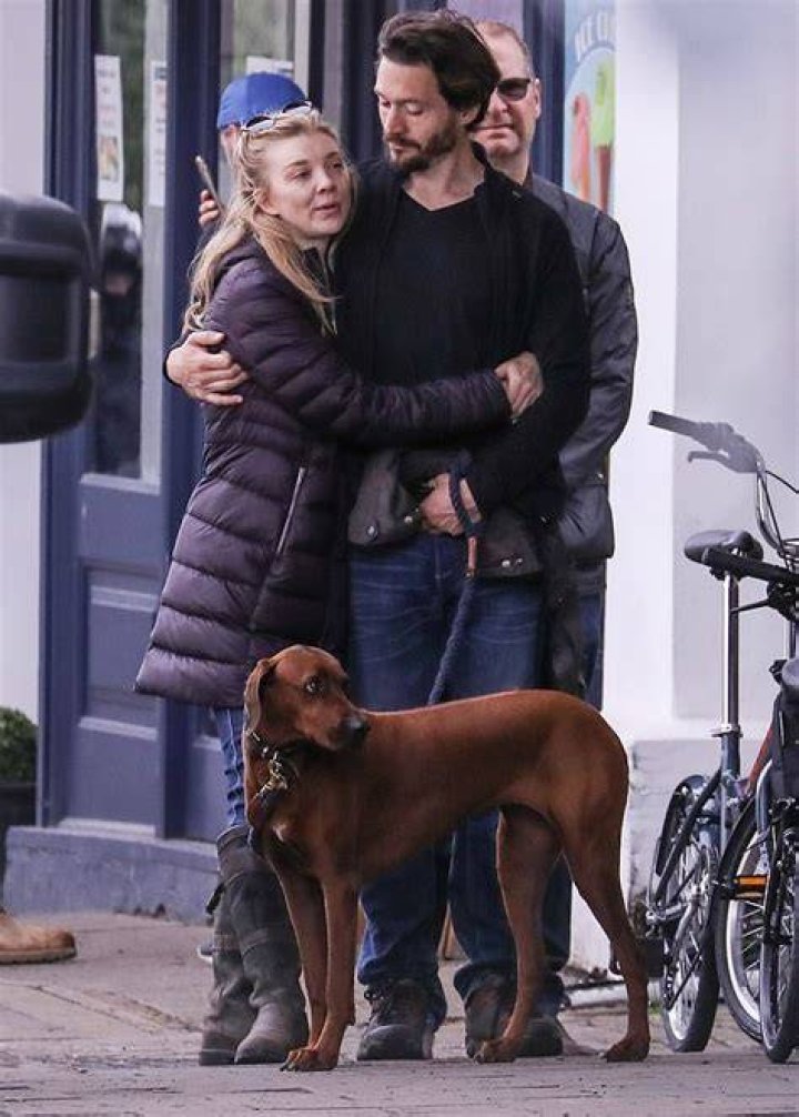 Natalie Dormer packs on the PDA with boyfriend David Oakes during dog