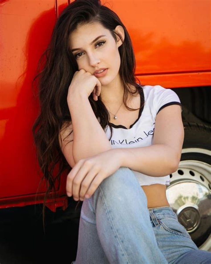 Natalie Gibson is the Sexy Woman of the Day SexyWomanOfTheDay